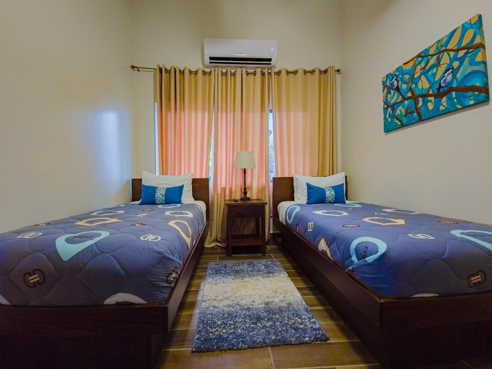 Louis' Apartments Placencia Ngoại thất bức ảnh