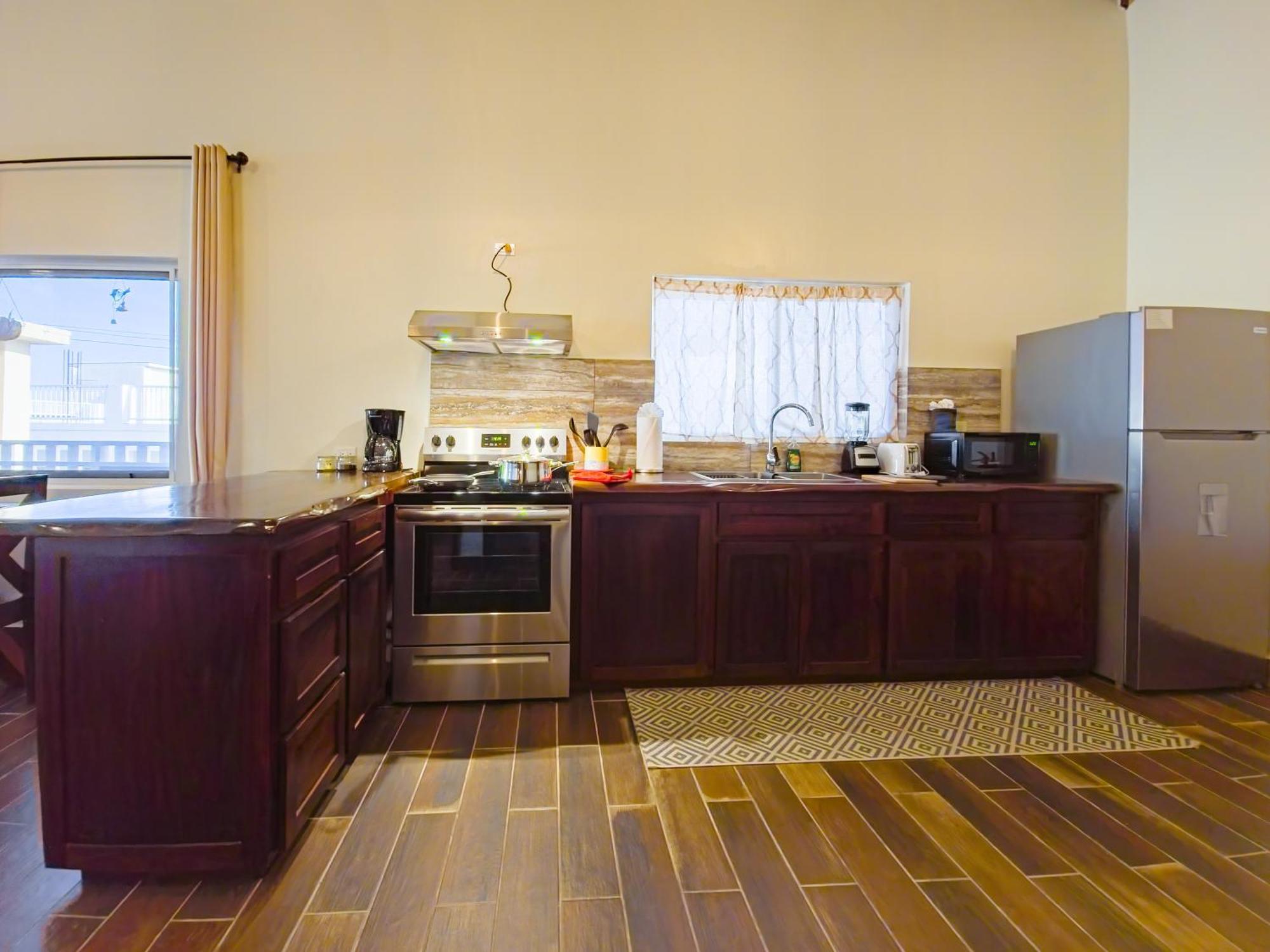 Louis' Apartments Placencia Ngoại thất bức ảnh