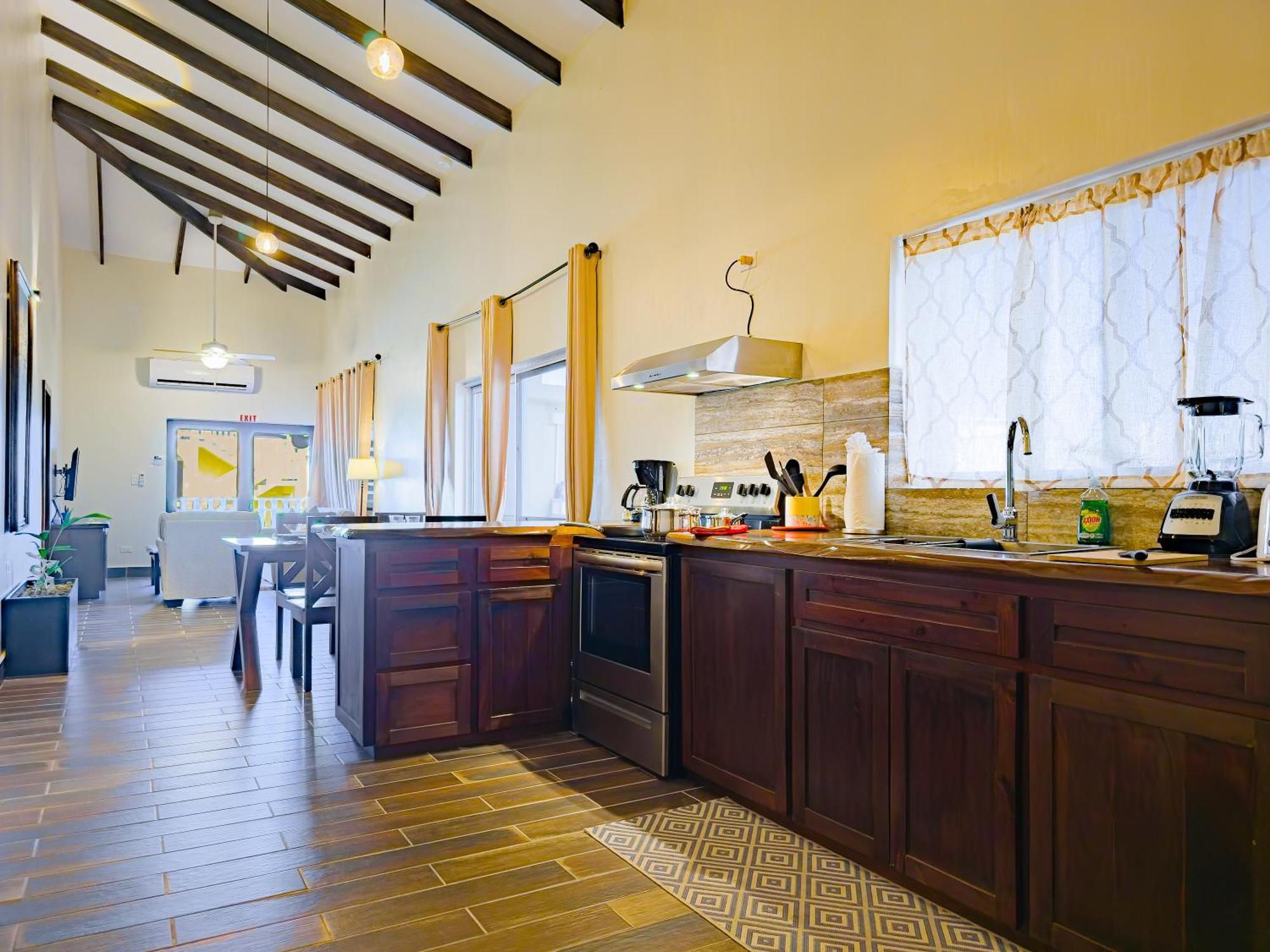 Louis' Apartments Placencia Ngoại thất bức ảnh