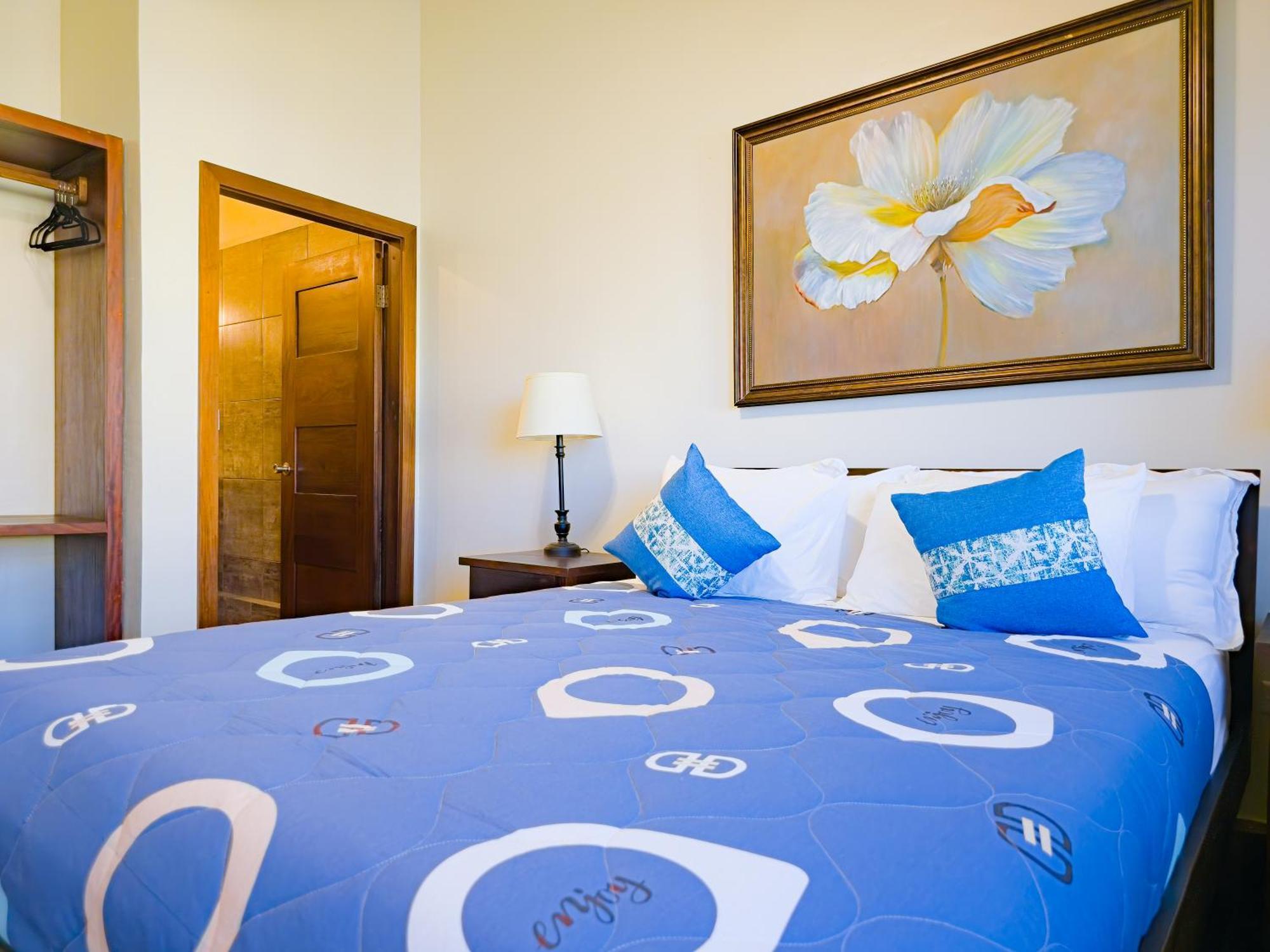 Louis' Apartments Placencia Ngoại thất bức ảnh