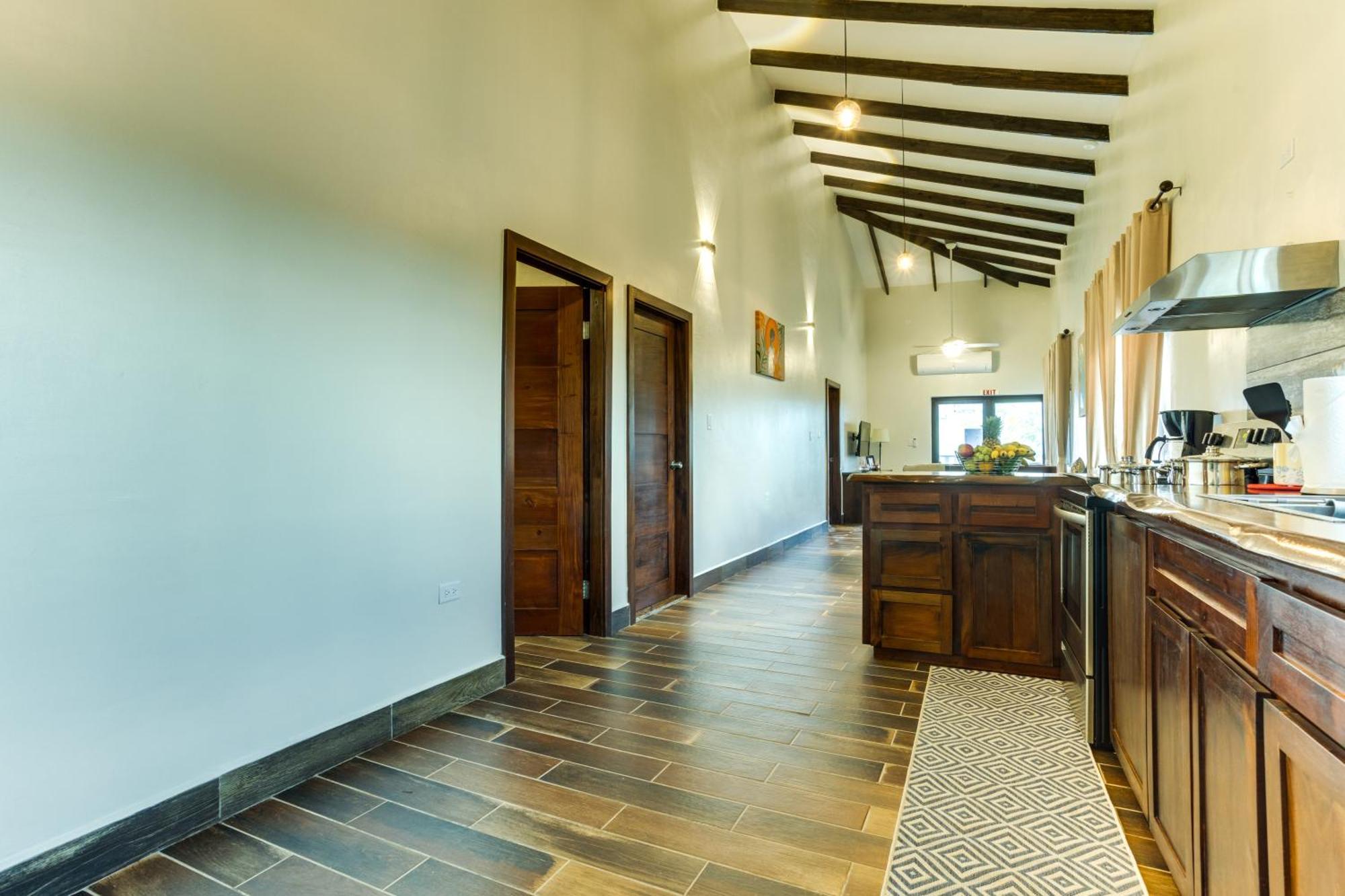 Louis' Apartments Placencia Ngoại thất bức ảnh